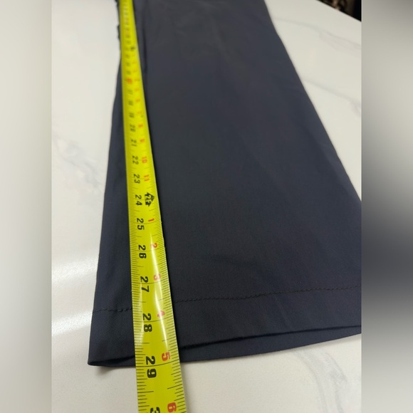 Tommy John Men's Asphalt Gray
The Go Anywhere Collection Pants Sz 36/37 - Picture 9 of 10